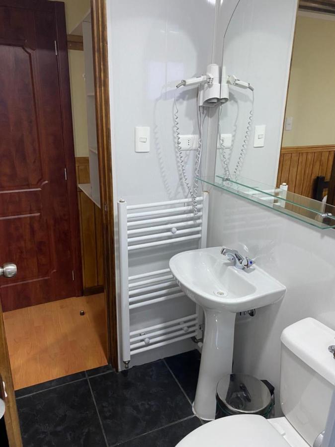 Hostal America En بويرتو ناتالز المظهر الخارجي الصورة