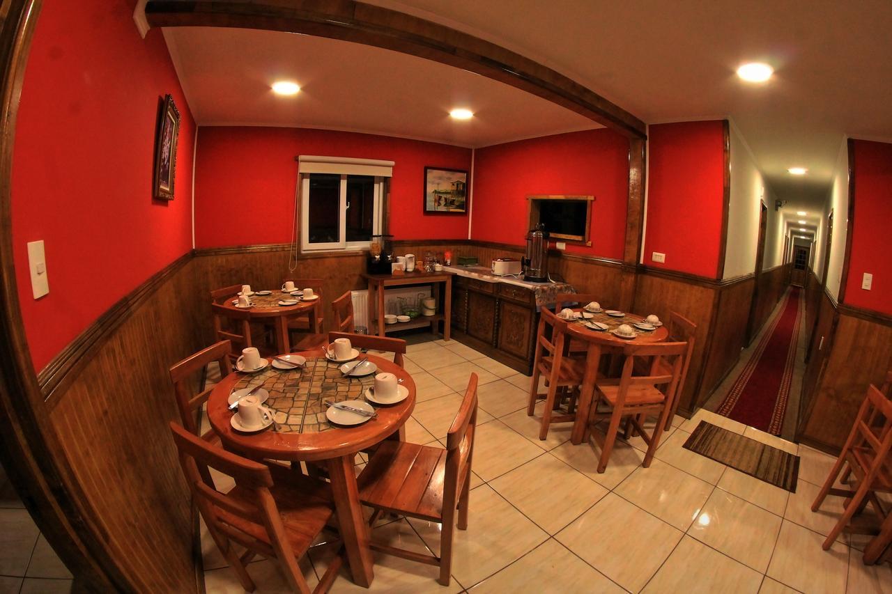 Hostal America En بويرتو ناتالز المظهر الخارجي الصورة