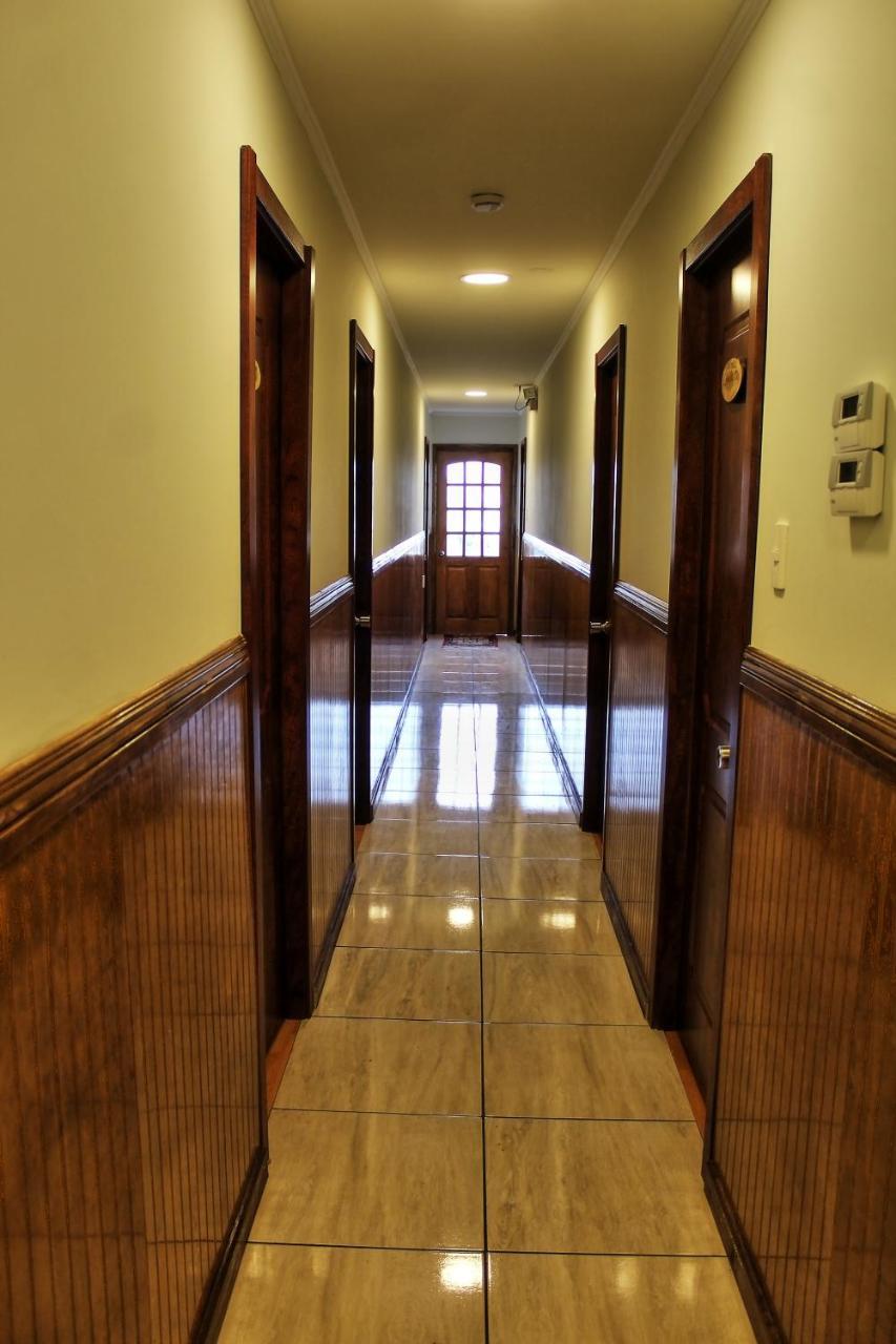 Hostal America En بويرتو ناتالز المظهر الخارجي الصورة